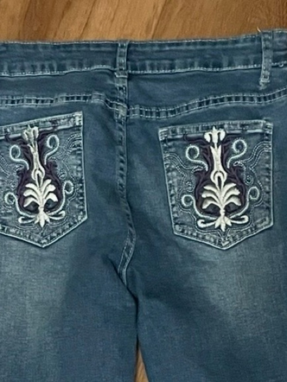Women's Medium Blue Flare Jeans with Pocket Design